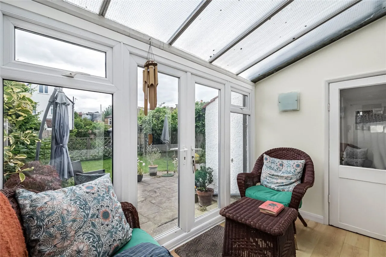 Woodnook Road, Furzedown, photo 14
