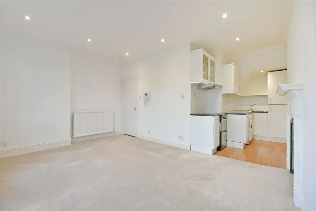 Fitzjohns Avenue, Hampstead, London, NW3, photo 14