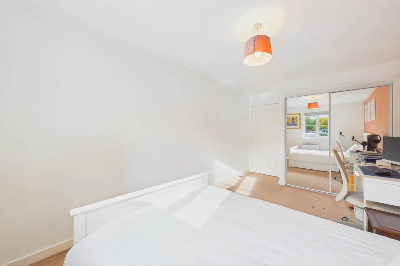 Lloyd Court, Rutherglen, photo 17