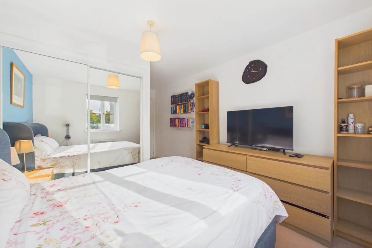 Lloyd Court, Rutherglen, photo 13