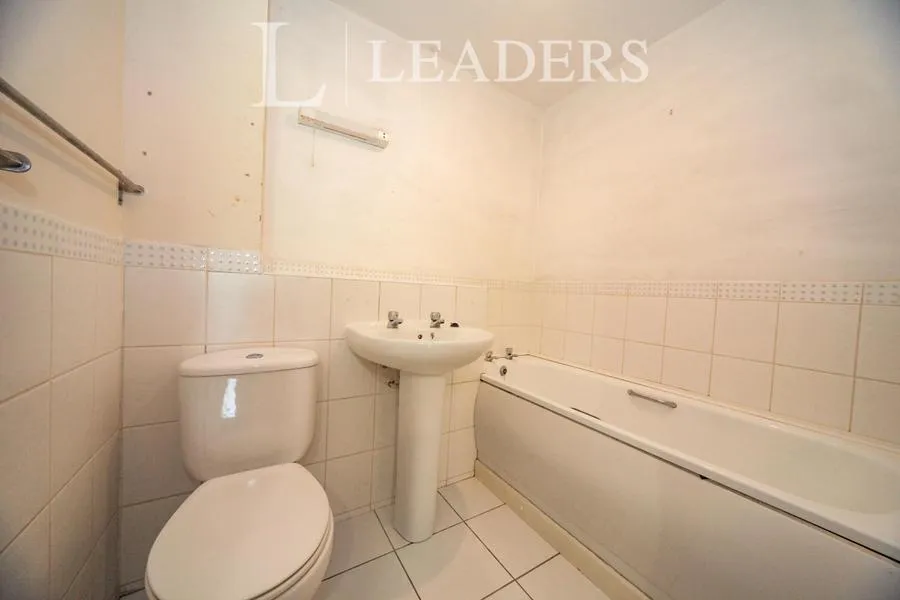London Road, Dunstable, LU6, photo 4