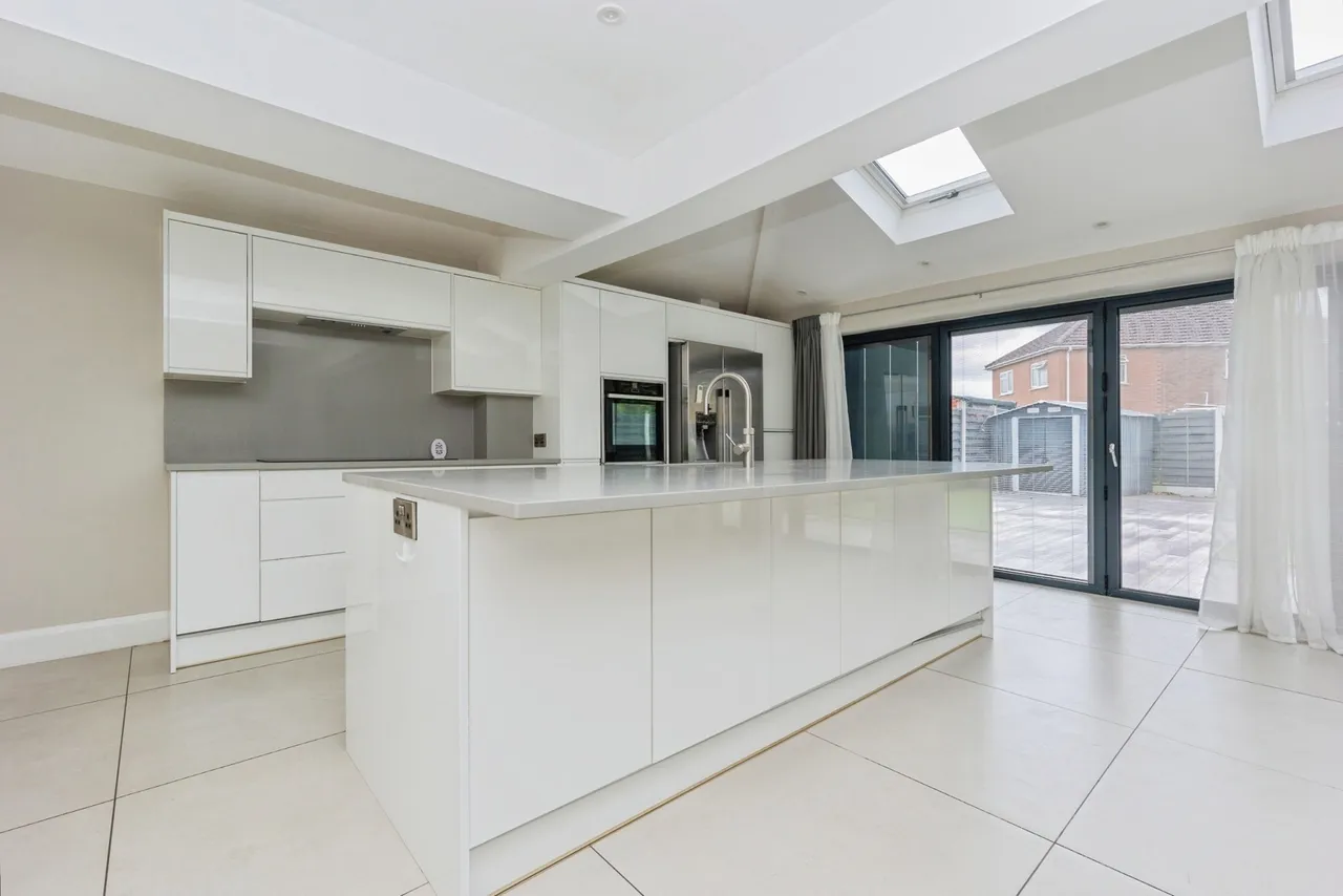 Delamere Avenue, Sale, Greater Manchester, M33, photo 10