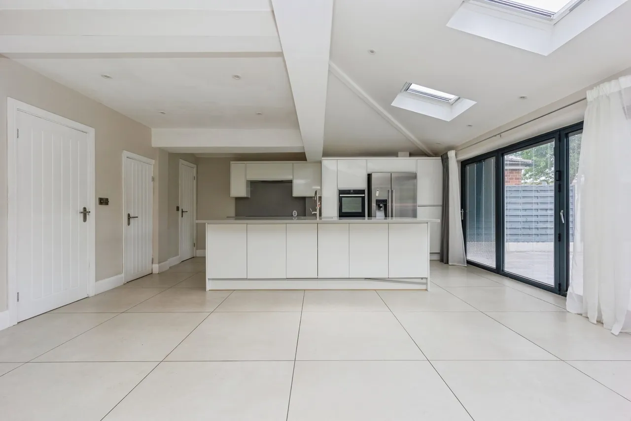 Delamere Avenue, Sale, Greater Manchester, M33, photo 7