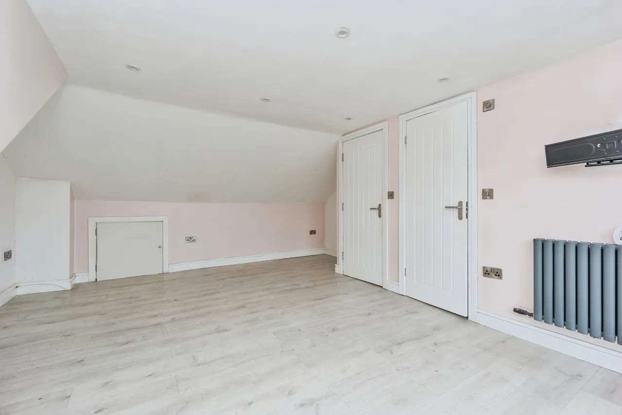 Delamere Avenue, Sale, Greater Manchester, M33, photo 27