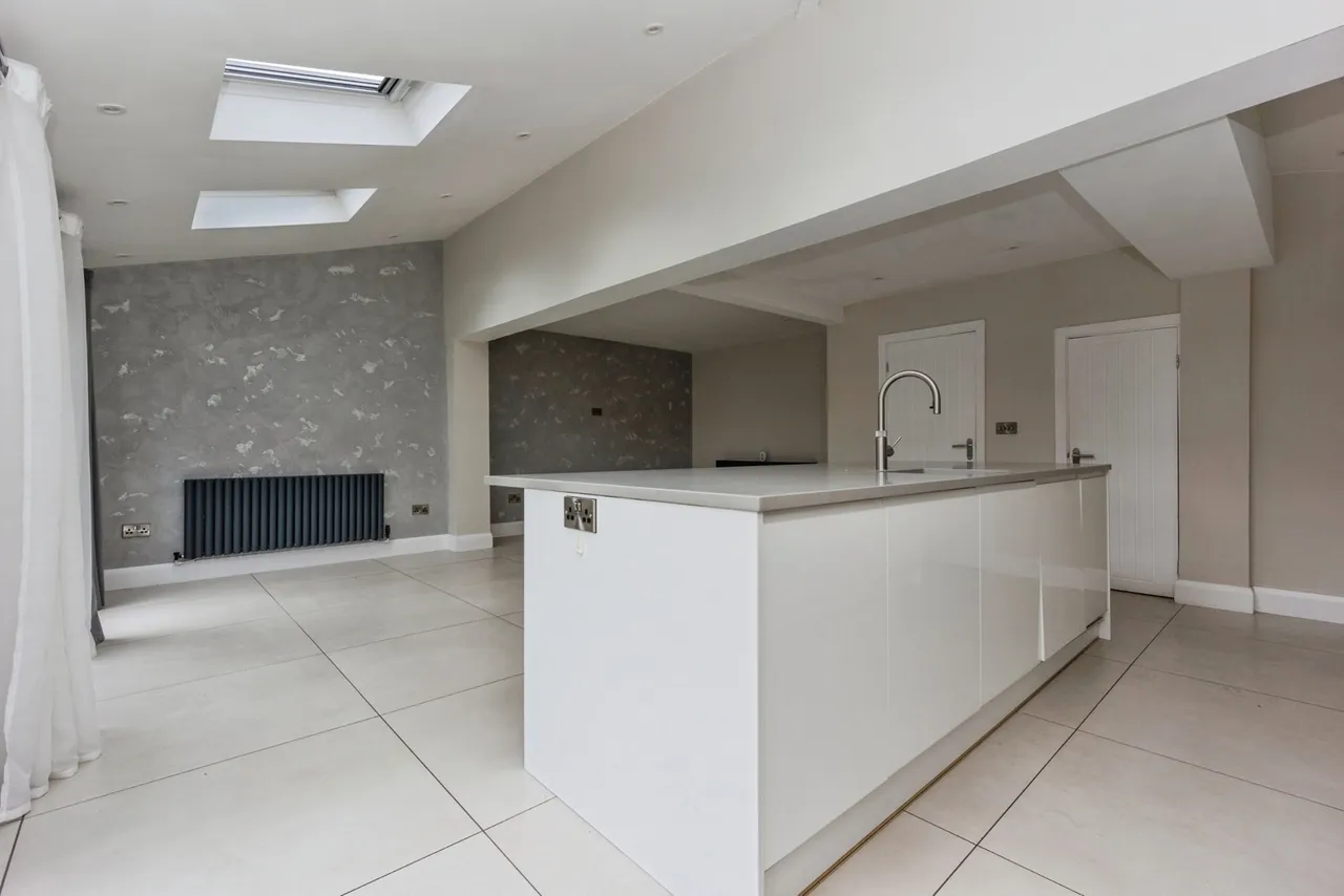 Delamere Avenue, Sale, Greater Manchester, M33, photo 8