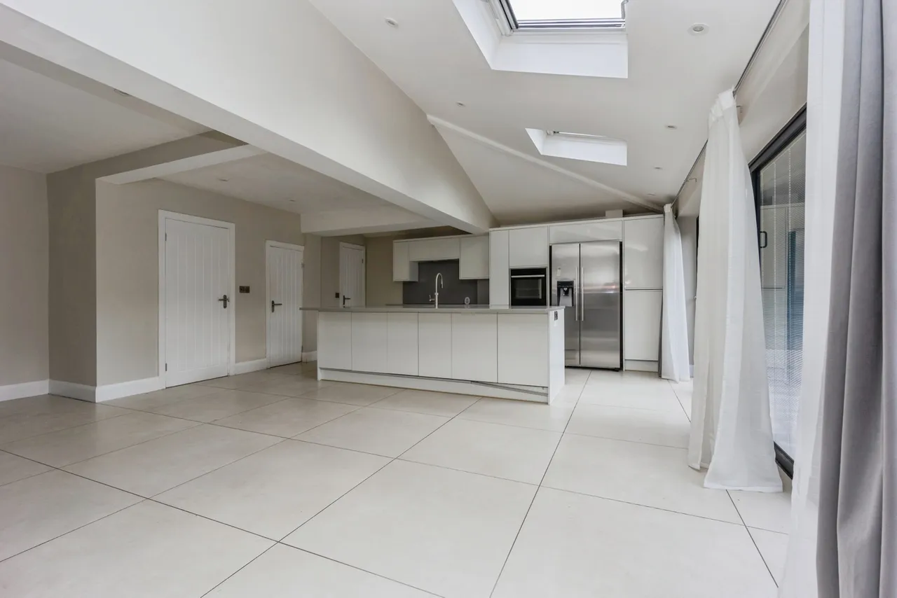 Delamere Avenue, Sale, Greater Manchester, M33, photo 9