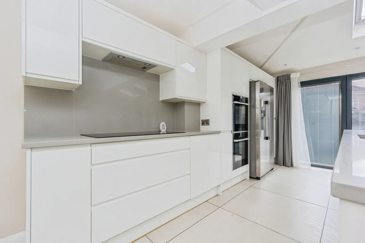 Delamere Avenue, Sale, Greater Manchester, M33, photo 12