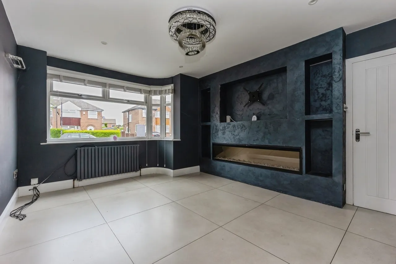 Delamere Avenue, Sale, Greater Manchester, M33, photo 3