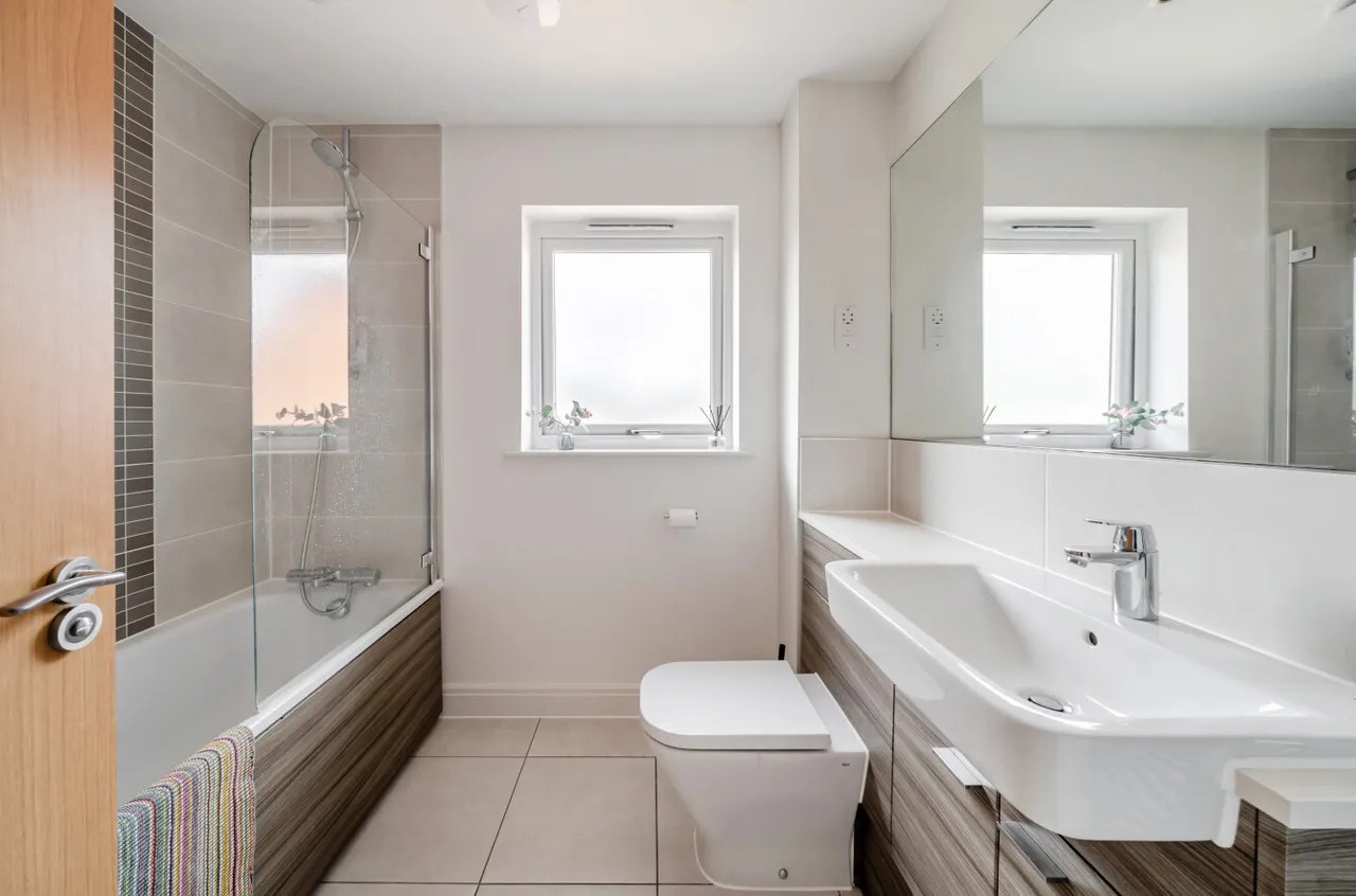 Redfields Meadow, Church Crookham, GU52, photo 7