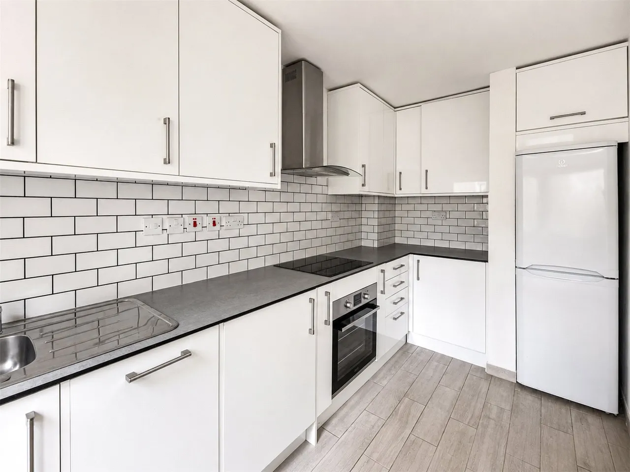 Cedars Road, London, SW4, photo 4