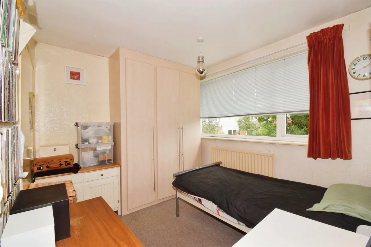 Arreton Close, Leicester, LE2, photo 14