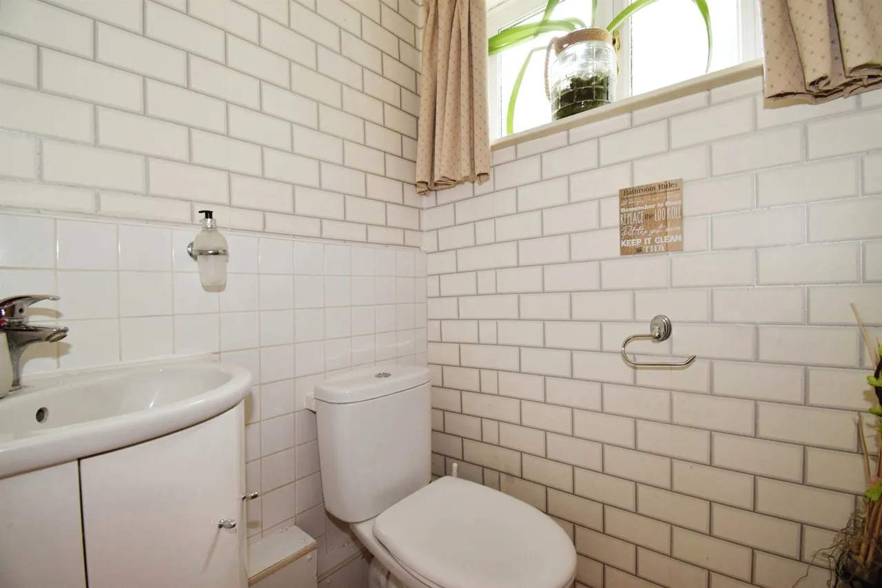 Arreton Close, Leicester, LE2, photo 10