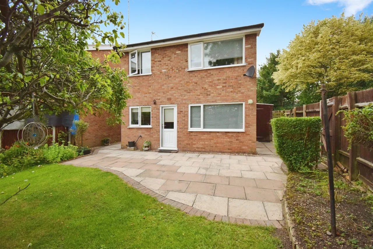 Arreton Close, Leicester, LE2, photo 17