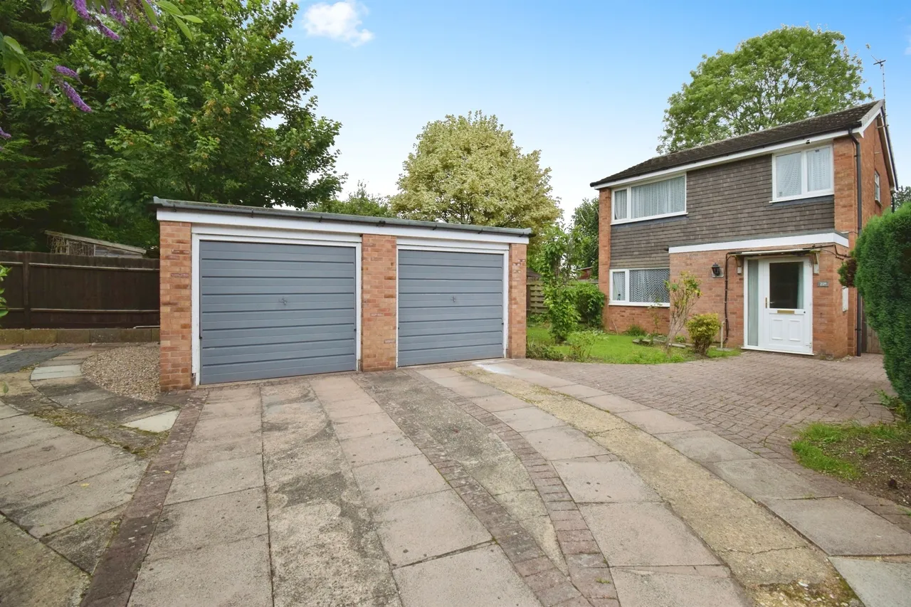 4 bed house for sale, Arreton Close, Leicester, LE2