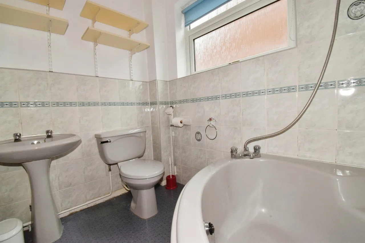 Arreton Close, Leicester, LE2, photo 16