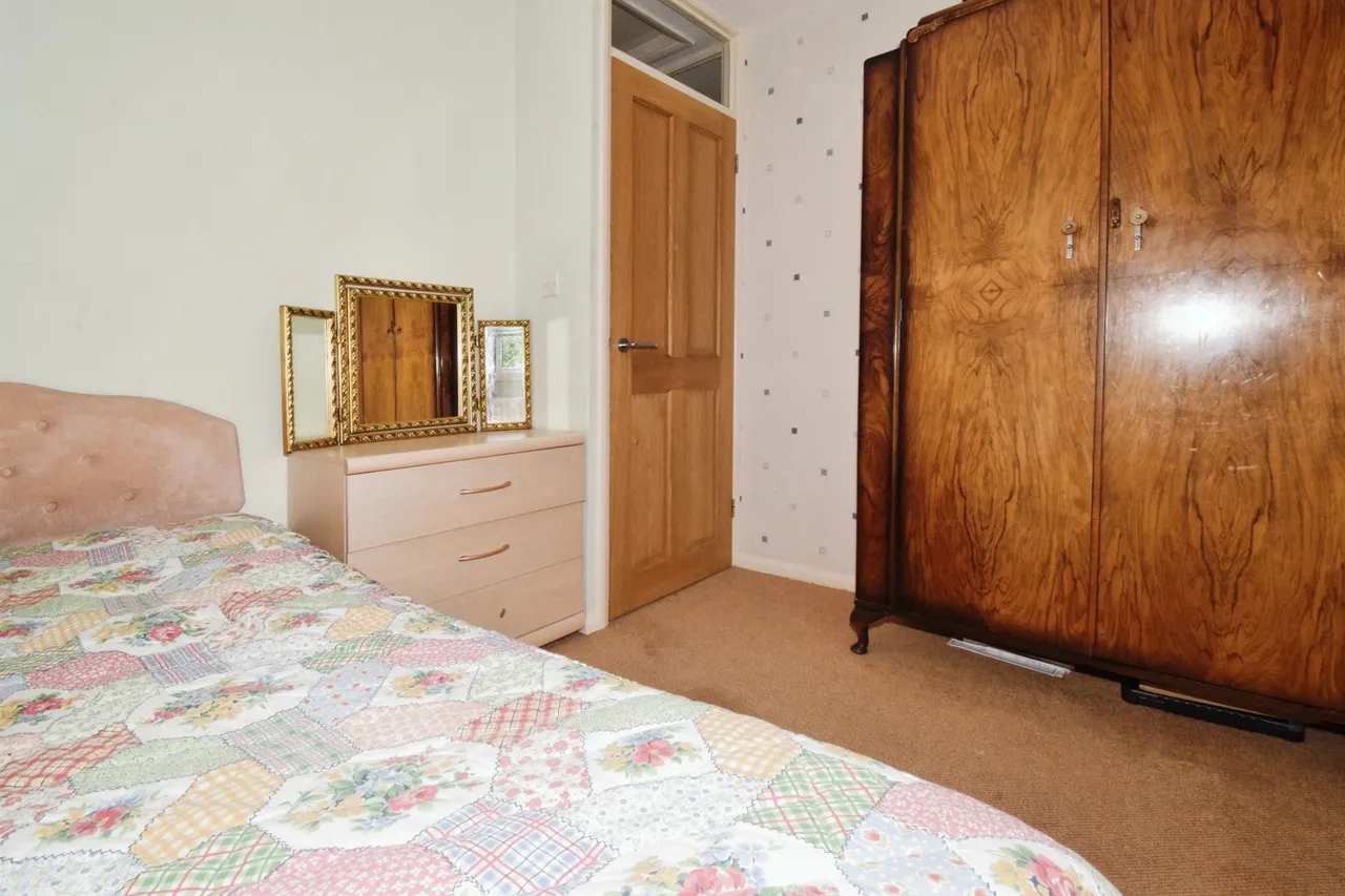 Arreton Close, Leicester, LE2, photo 12