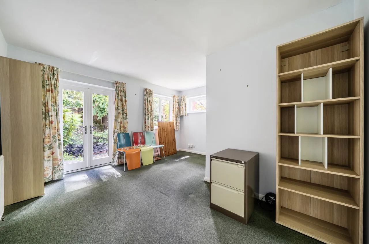 Sandy Lane, Camberley, Surrey, GU15 2AG, photo 9