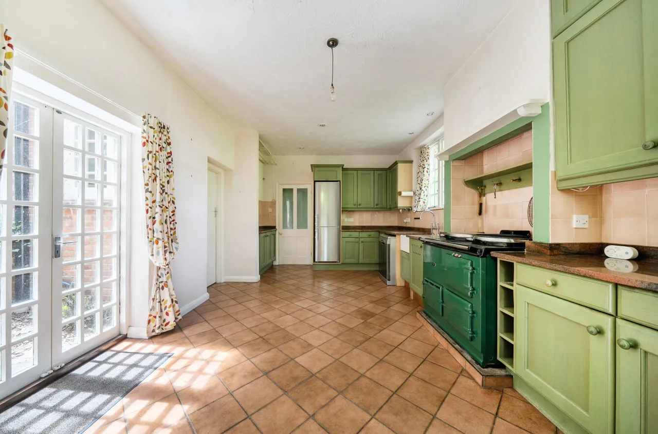 Sandy Lane, Camberley, Surrey, GU15 2AG, photo 5