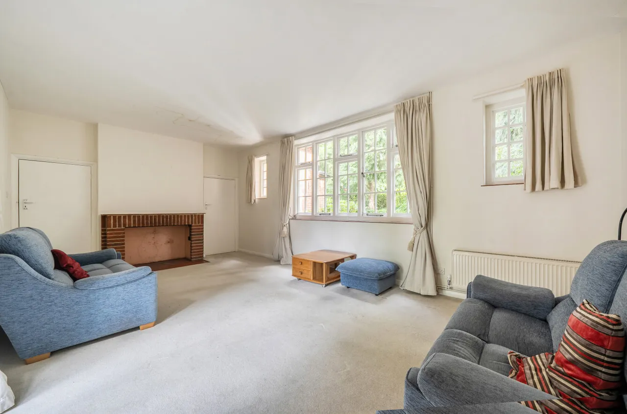 Sandy Lane, Camberley, Surrey, GU15 2AG, photo 2