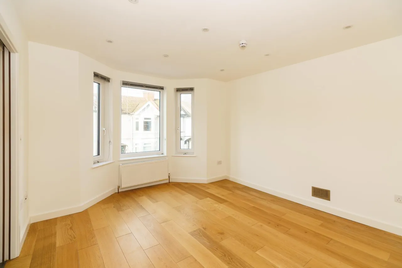 Princess Avenue, Watford, WD18, photo 12