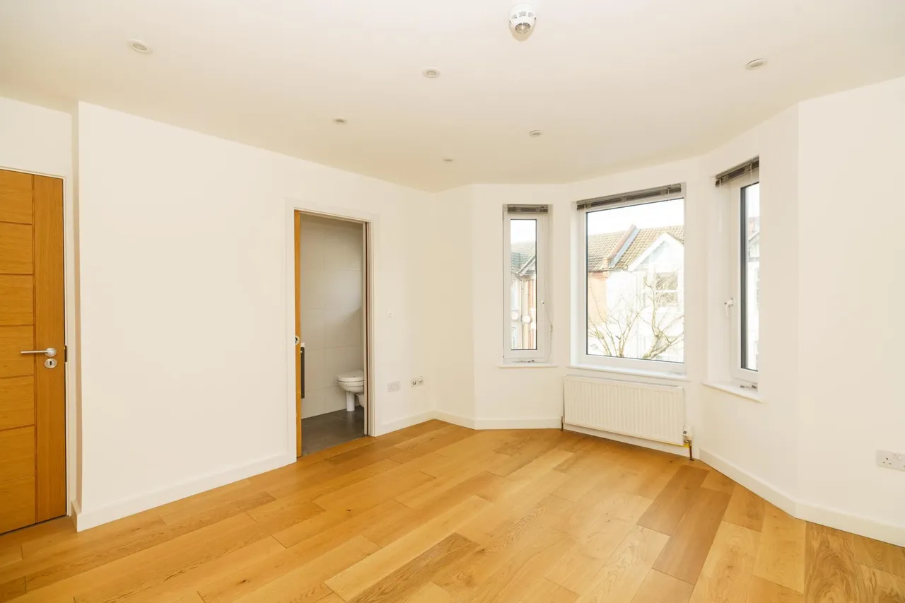 Princess Avenue, Watford, WD18, photo 8