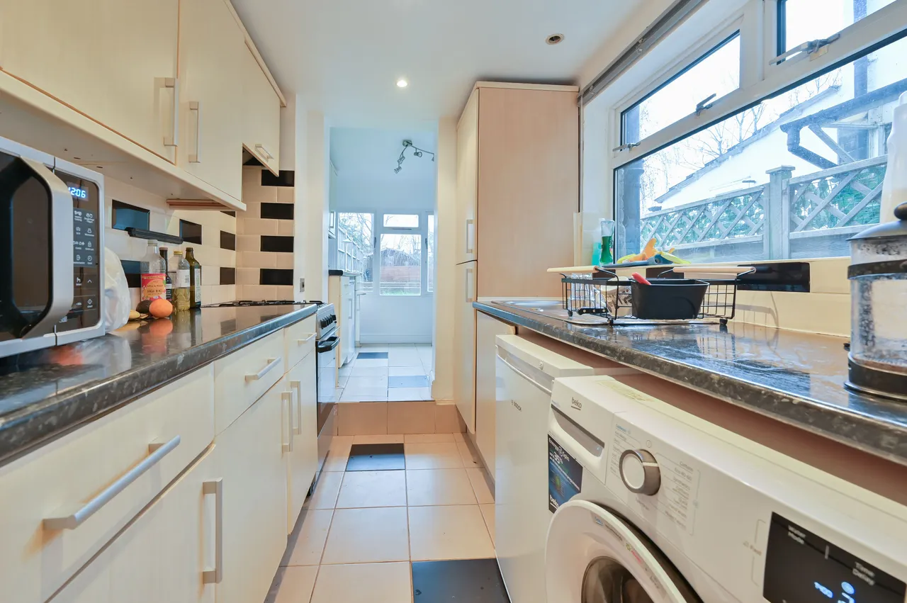 25 Grover Road, Watford, photo 7
