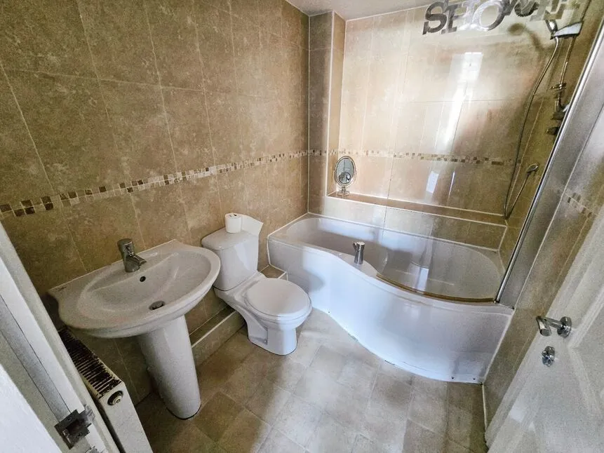 Ormskirk Road, Wigan, Greater Manchester, WN5, photo 7