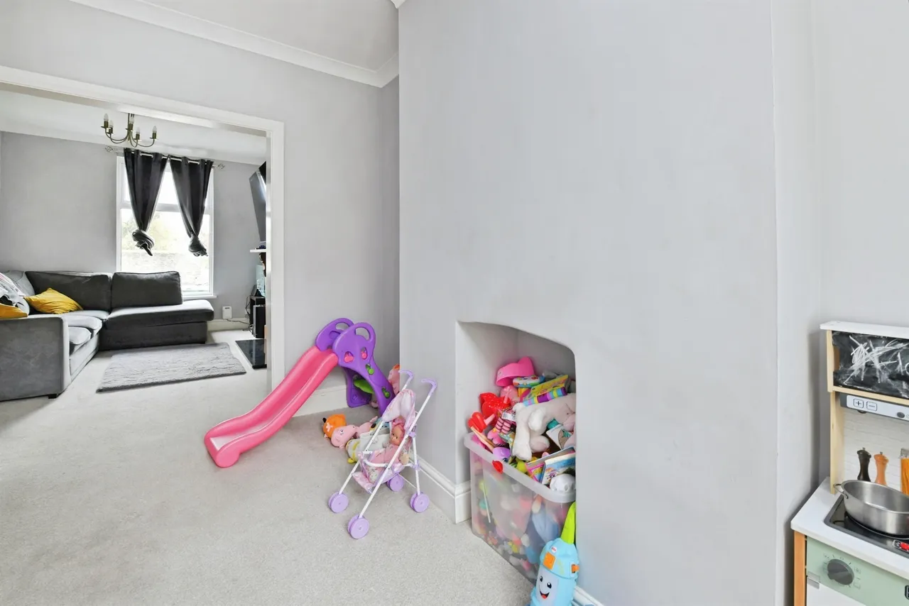 Nepean Street, Plymouth, photo 4