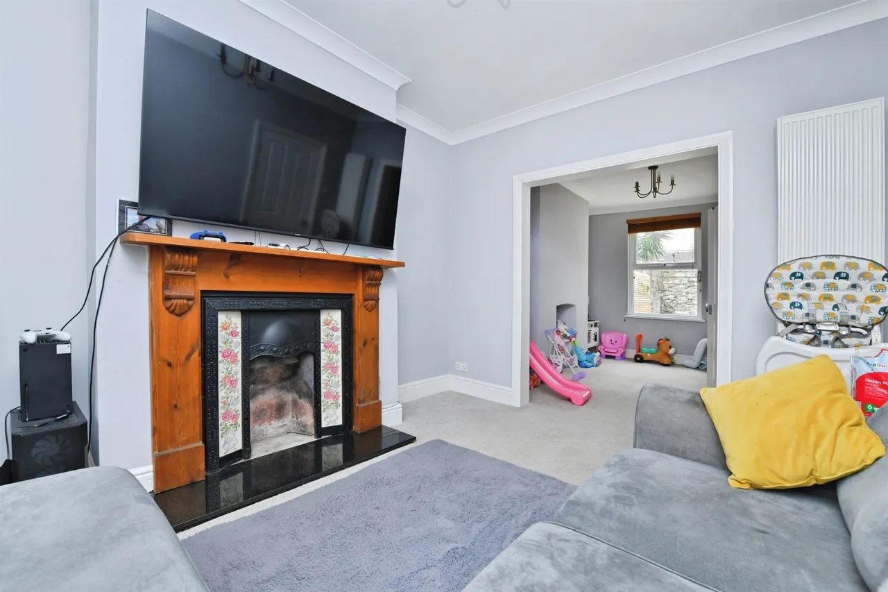 Nepean Street, Plymouth, photo 2