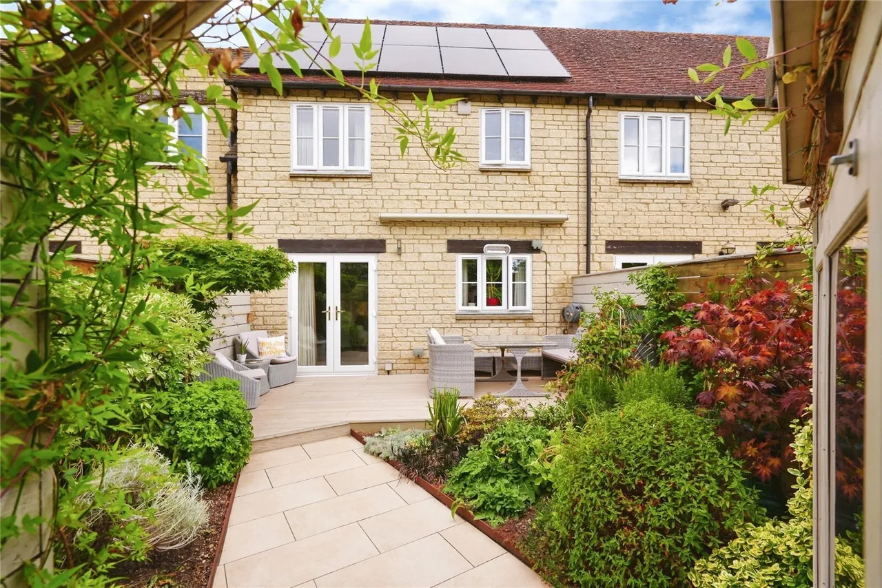 Birch Drive, Bradwell Village, OX18, photo 11