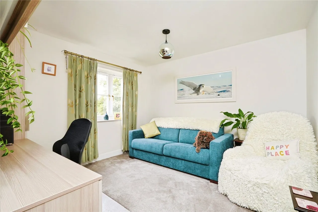 Birch Drive, Bradwell Village, OX18, photo 9
