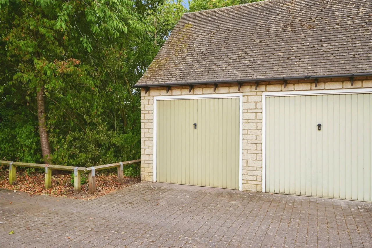 Birch Drive, Bradwell Village, OX18, photo 16