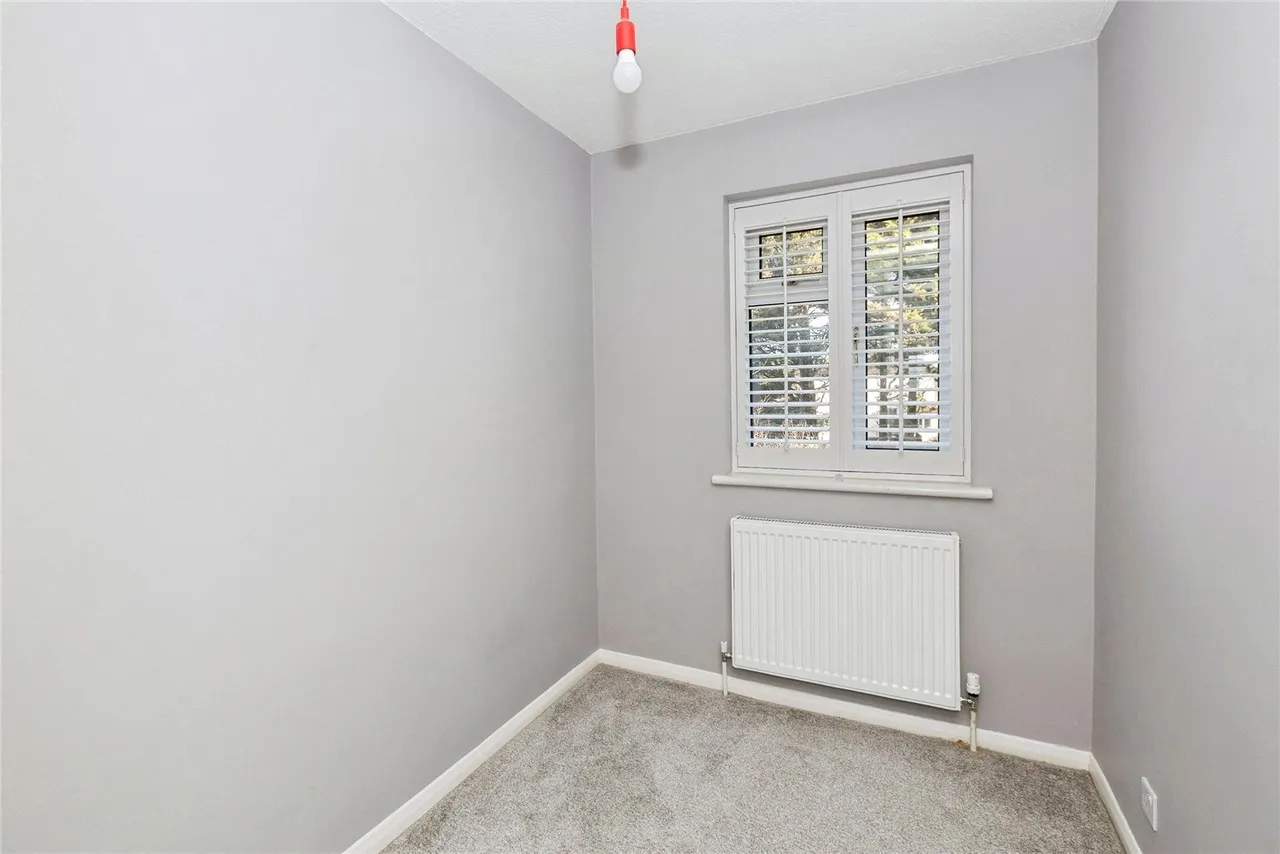 Bronte Close, Ilford, IG2, photo 16