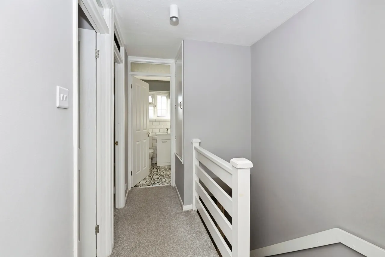 Bronte Close, Ilford, IG2, photo 13