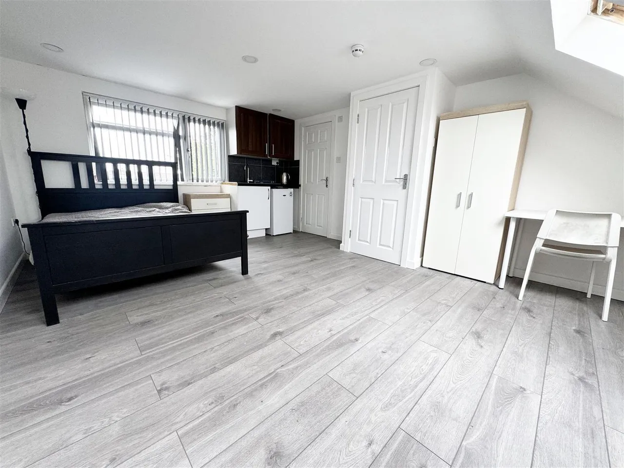 1 bed flat to rent, Berkeley Avenue, Hounslow