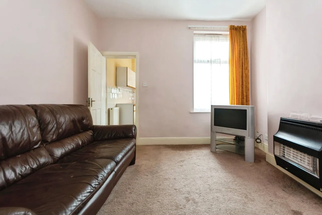 Barrows Road, Birmingham, B11, photo 6