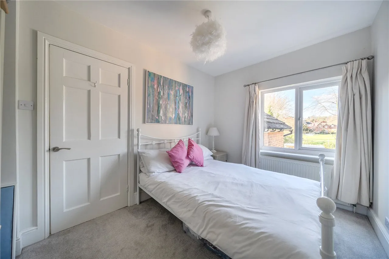 Abbey Street, Farnham, Surrey, GU9, photo 11