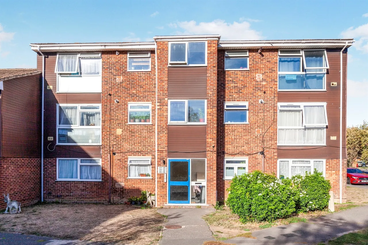 Welland Close, Slough, SL3, photo 5