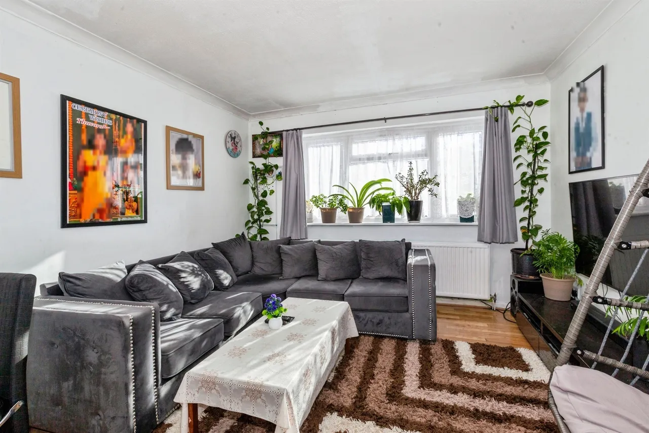 Welland Close, Slough, SL3, photo 11