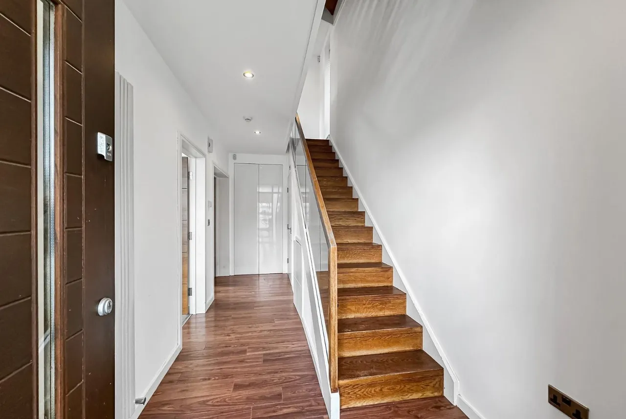 Milton Drive, Timperley WA15 6AX, photo 11