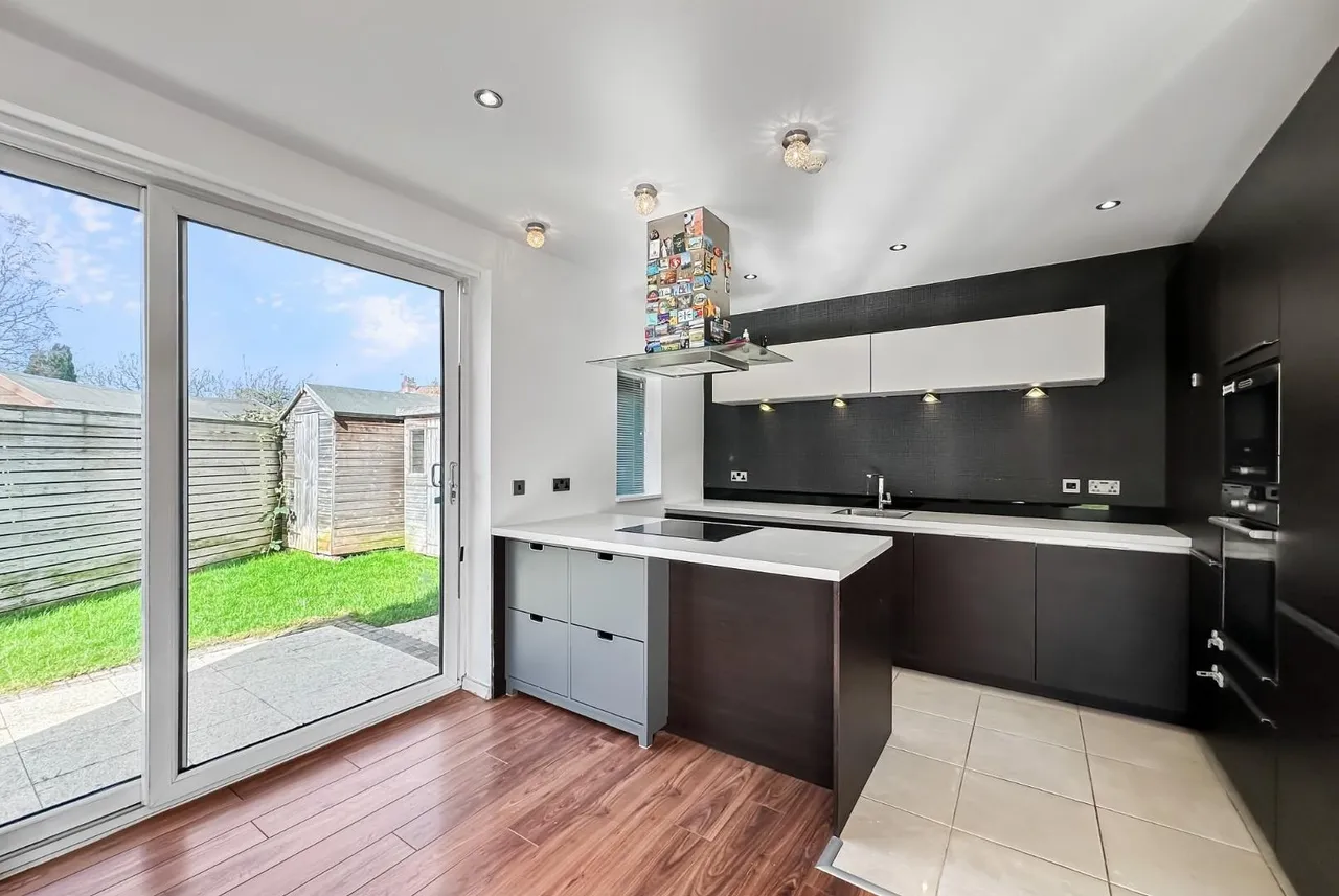 Milton Drive, Timperley WA15 6AX, photo 8