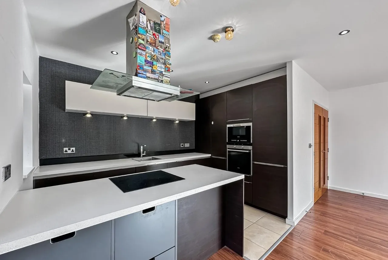 Milton Drive, Timperley WA15 6AX, photo 9