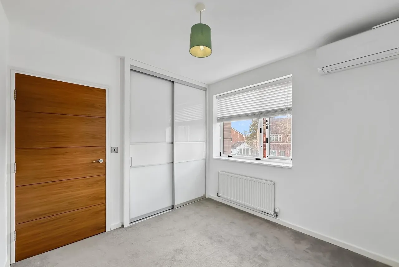 Milton Drive, Timperley WA15 6AX, photo 14