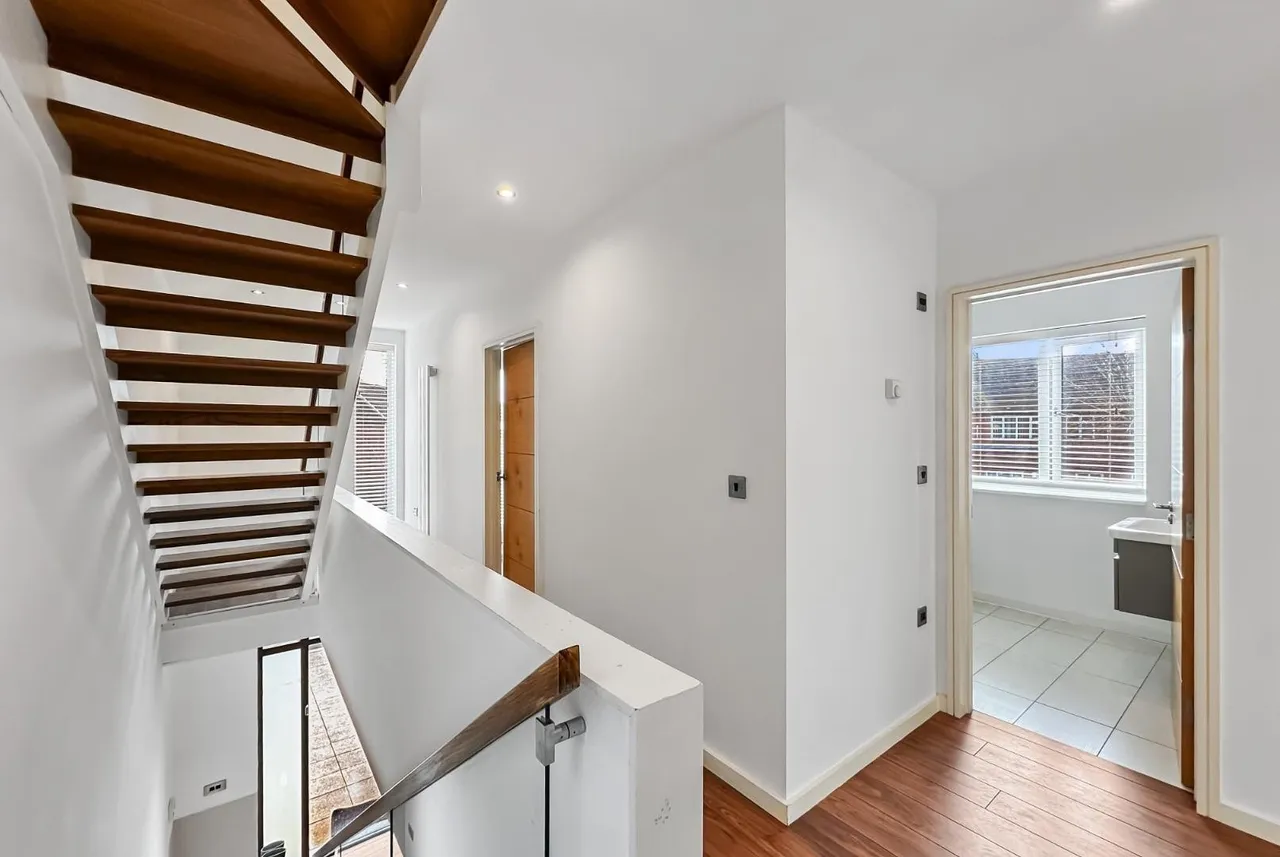 Milton Drive, Timperley WA15 6AX, photo 12