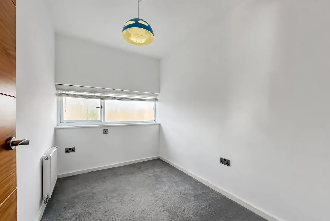 Milton Drive, Timperley WA15 6AX, photo 15