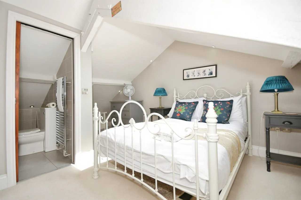 Matlock Street, Bakewell, DE45, photo 13