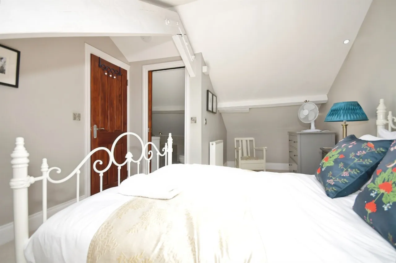 Matlock Street, Bakewell, DE45, photo 17