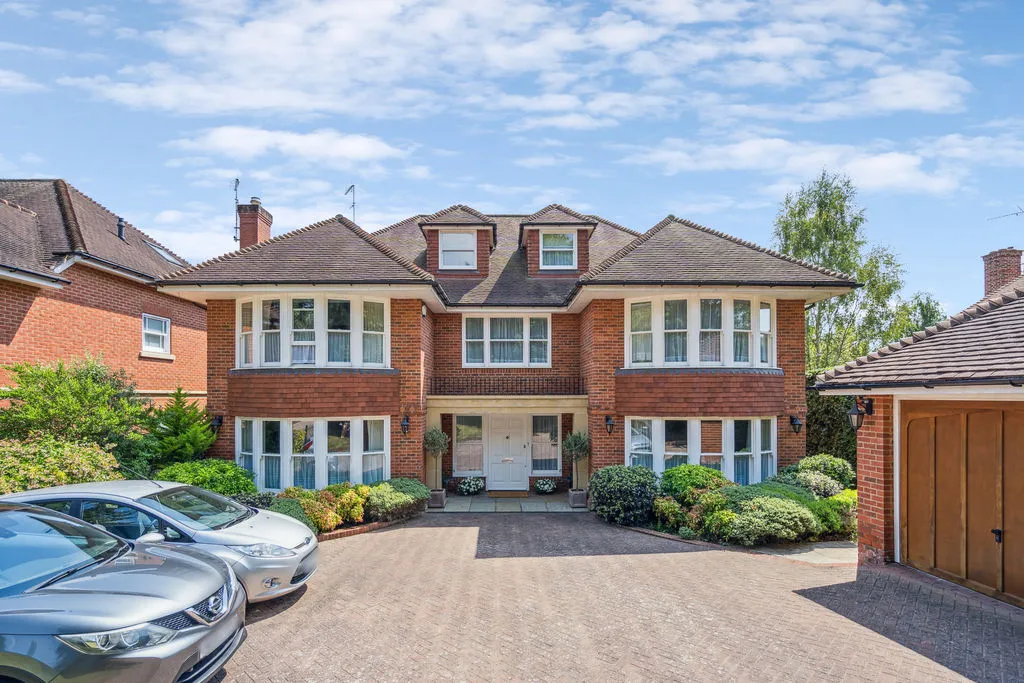 5 bed house for sale — Henley Road, Marlow SL7 2BZ