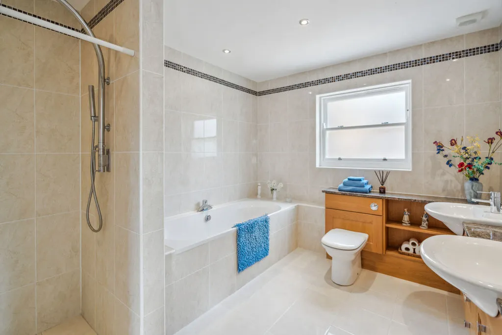 Henley Road, Marlow SL7 2BZ, photo 10