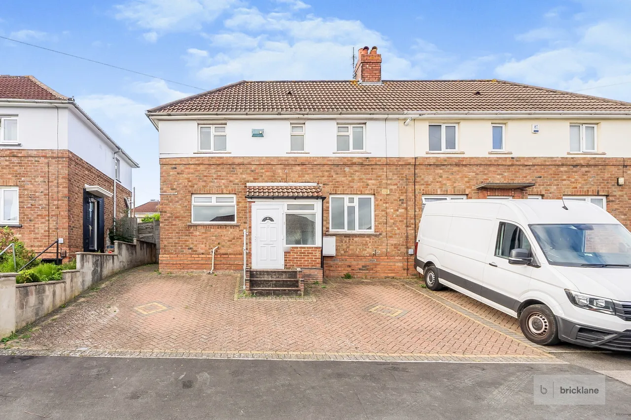 3 bed house to rent — Springleaze, Bristol, BS4